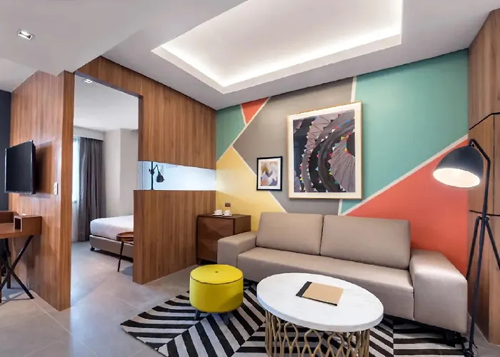 Summit Galleria 3* 세부
