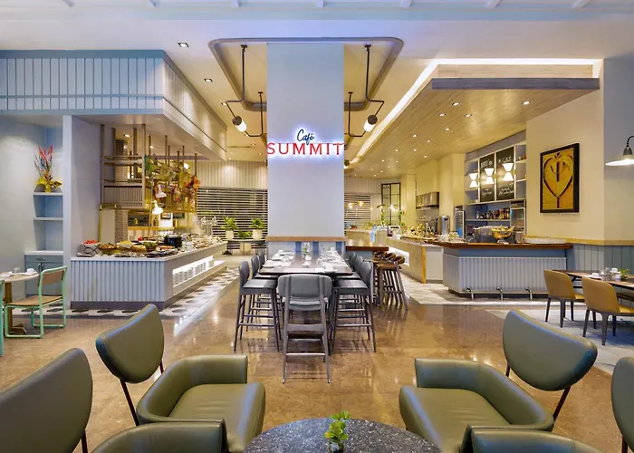 Hotel Summit Galleria 3*