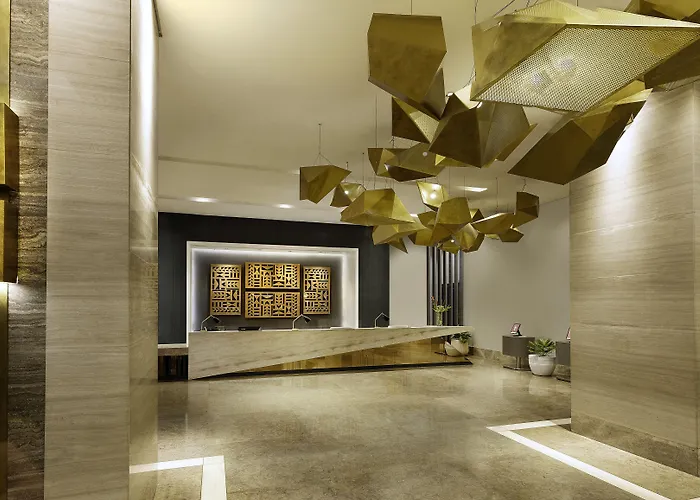 Summit Galleria Hotel 3*