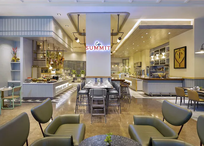 Hotel Summit Galleria 3*