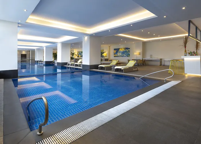 Hotel Summit Galleria 3*