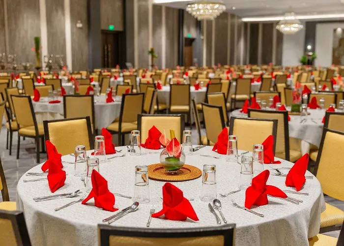 Hotel Summit Galleria
